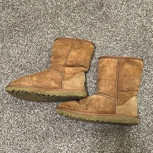 Brown medium UGGs